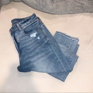 A&E stretchy light washed pants 🤍❄️☁️